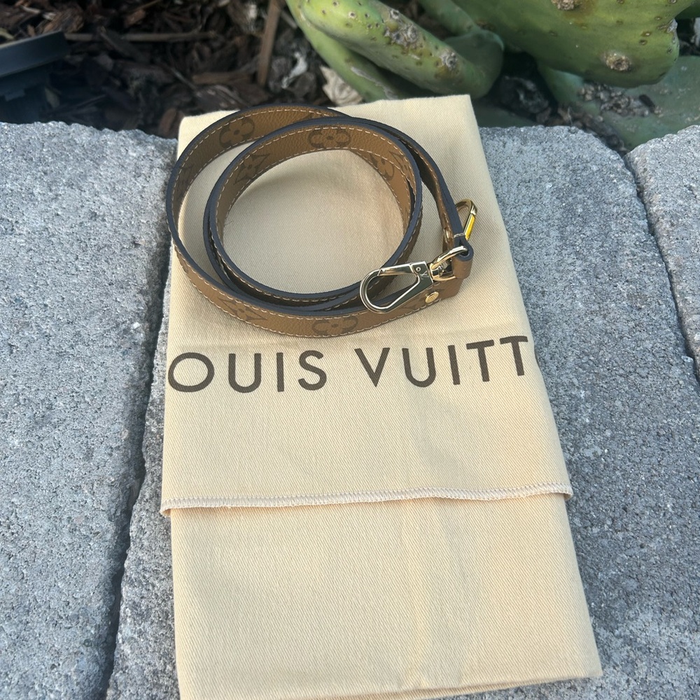 Louis Vuitton Duffel Bag - Picture 11 of 11